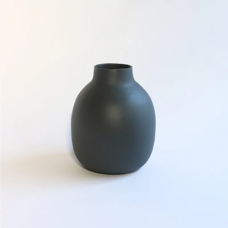 Stoneware Moo Vase - Black