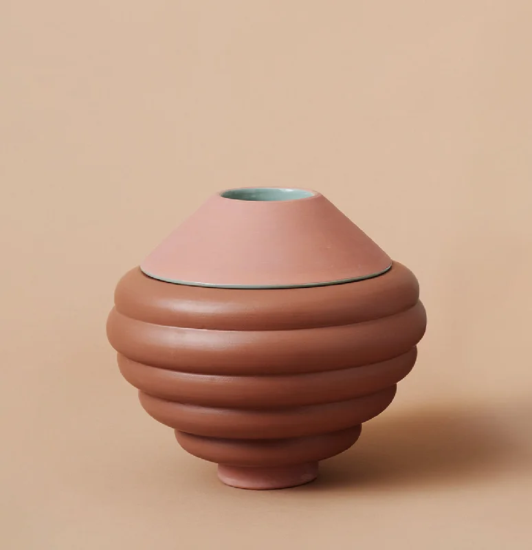 Tania Vase