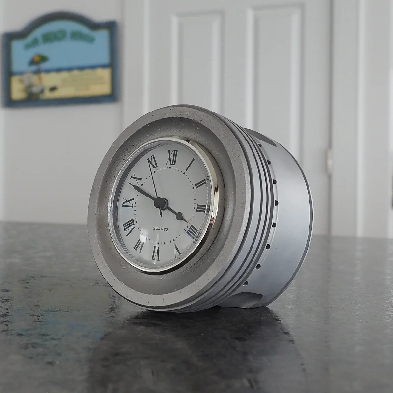 P-51 MUSTANG raw Rolls Royce Packard V1650 Merlin WWII Warbird Airplane Engine Piston Desk Clock