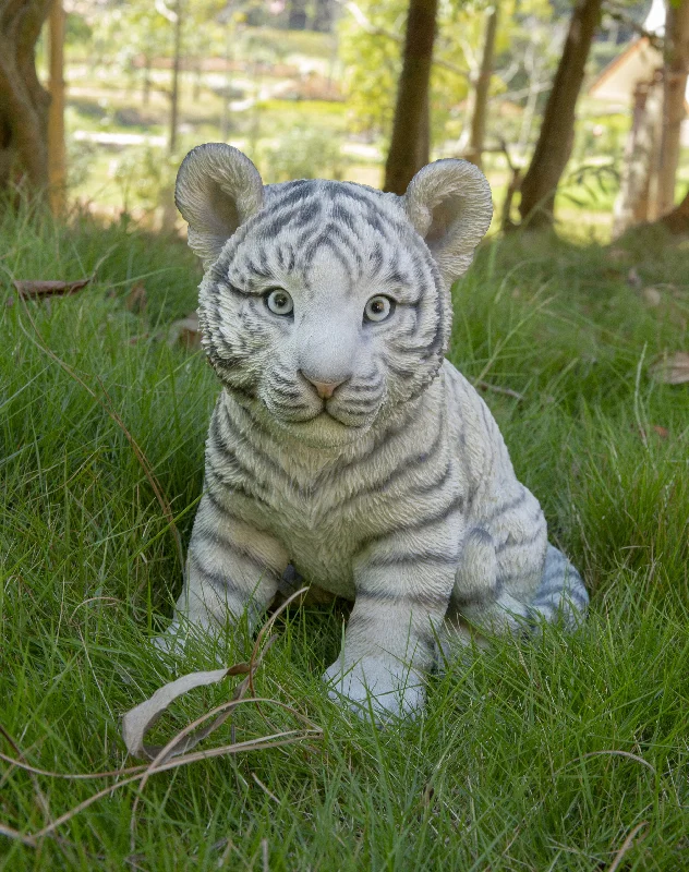 Tiger Baby Sitting Statue